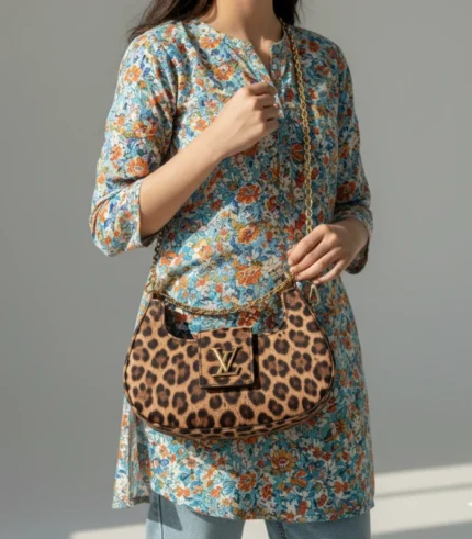 Premium Crossbody Bag for Girls – Imported Leather with Long Strap (Medium Size)